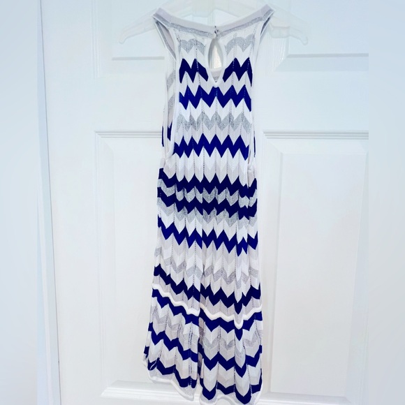 White House/Black Market metallic halter top in white, blue and silver - Picture 2 of 5